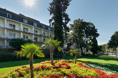 Hotel At the Park