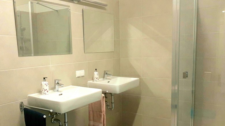 Bathroom, &copy; Gottfried Steiner