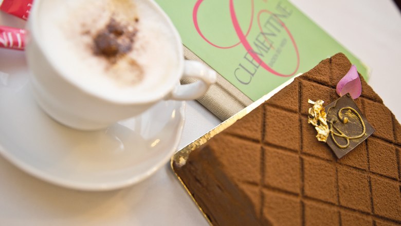 Caf&eacute; Patisserie Clementine, &copy; Caf&eacute; Patisserie Clementine