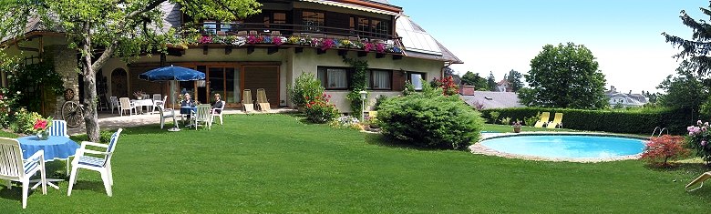 Landhaus am Kurpark  liegt direkt am Kurpark, © Dirk Guttmann