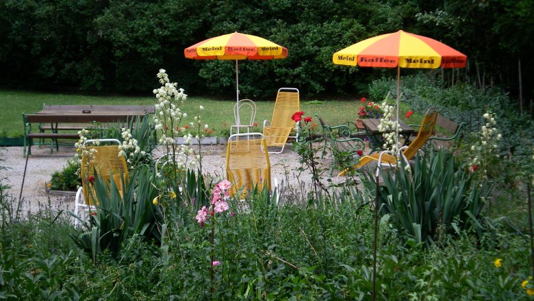 Garden, &copy; Zauza